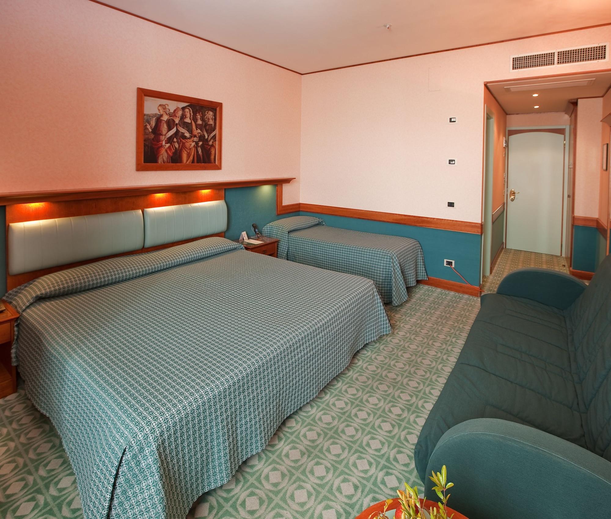 Sangallo Palace 4*