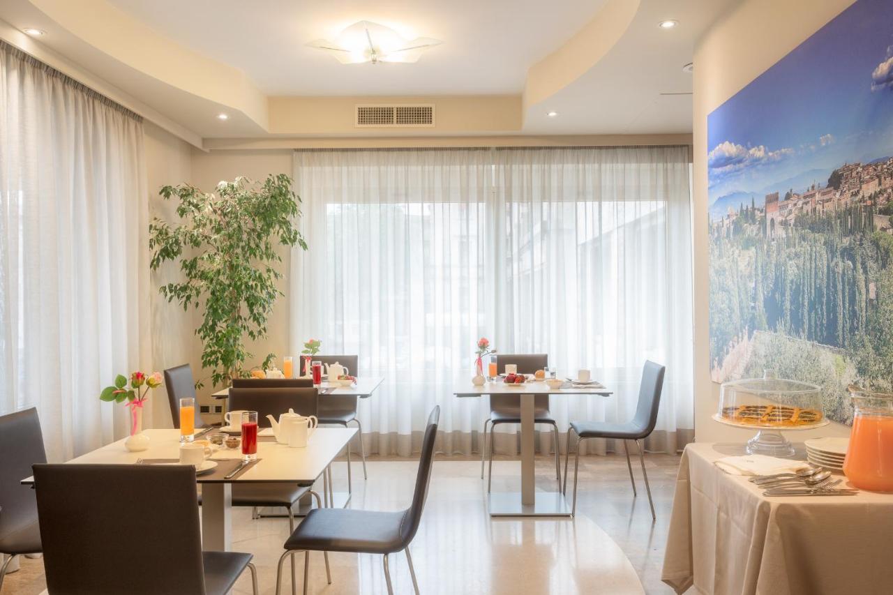 Sangallo Palace 4*