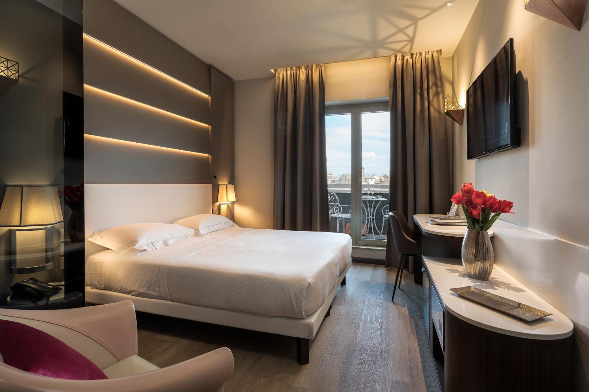 Sangallo Palace 4*